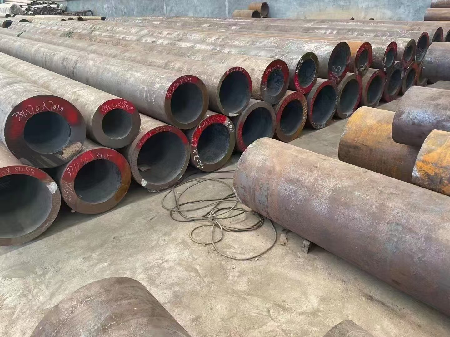 黑河市无缝钢管切割定尺切割加工定做非标无缝钢管 - 一站式服务